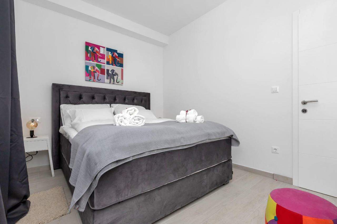 Apartments Morpheus Makarska Exterior foto
